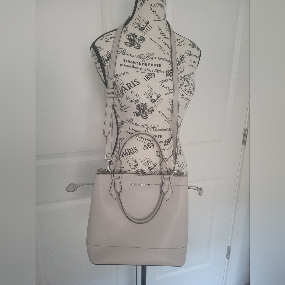 Michael Kors Cream Satchel Bag